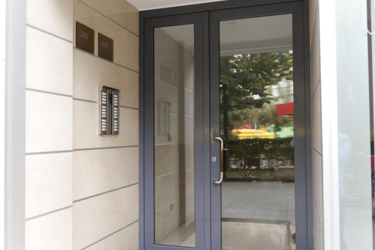 Luxury Condo In Tiranë Eksteriør bilde